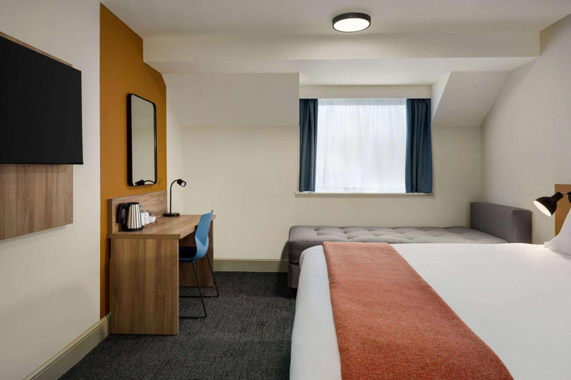 Days Inn Chesterfield - Tibshelf Extérieur photo