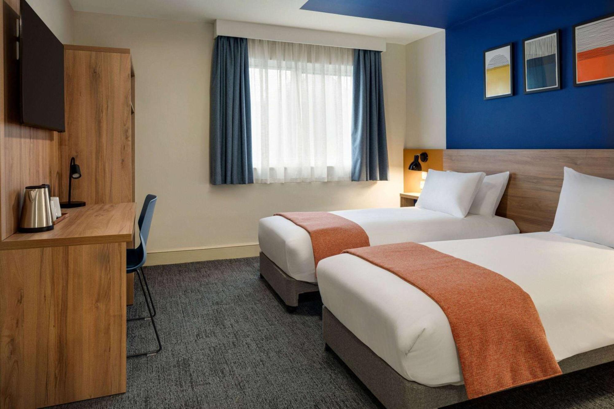 Days Inn Chesterfield - Tibshelf Extérieur photo