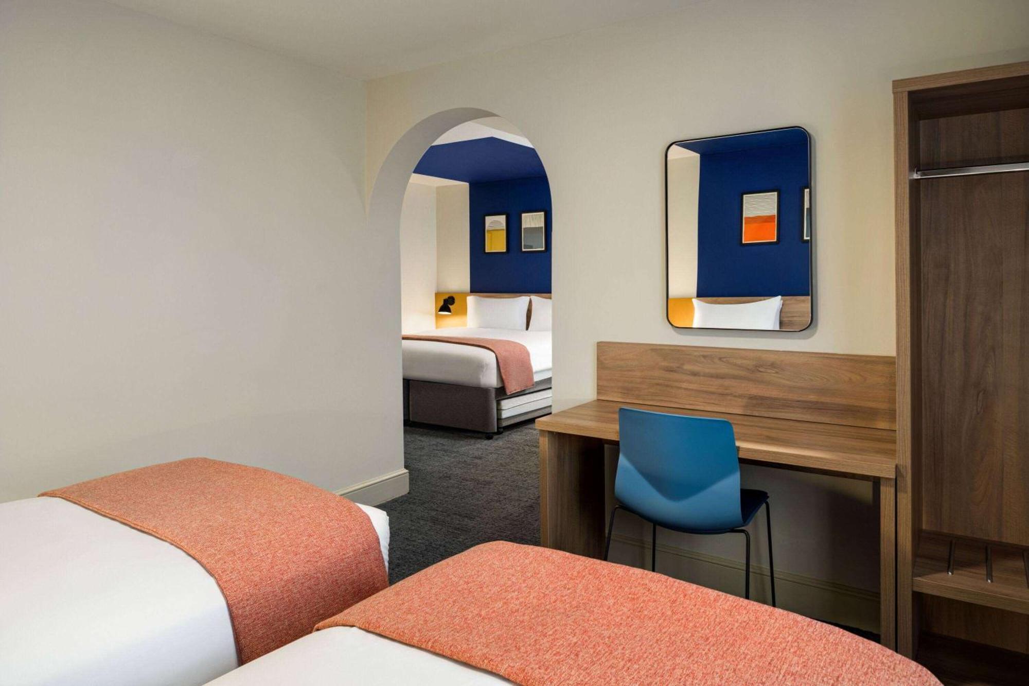 Days Inn Chesterfield - Tibshelf Extérieur photo