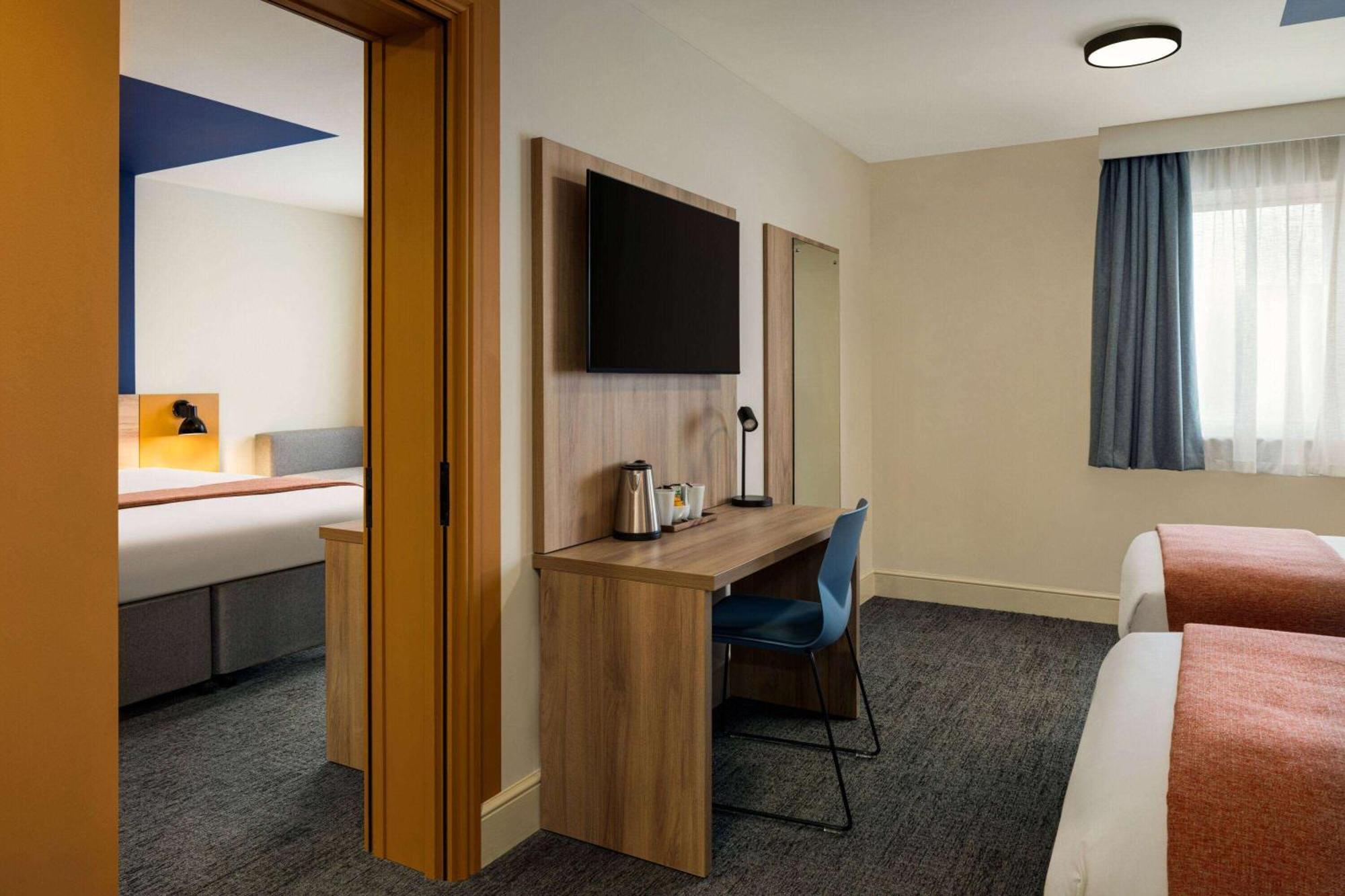 Days Inn Chesterfield - Tibshelf Extérieur photo
