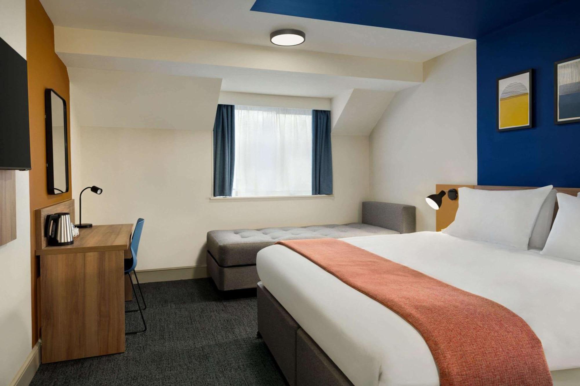 Days Inn Chesterfield - Tibshelf Extérieur photo